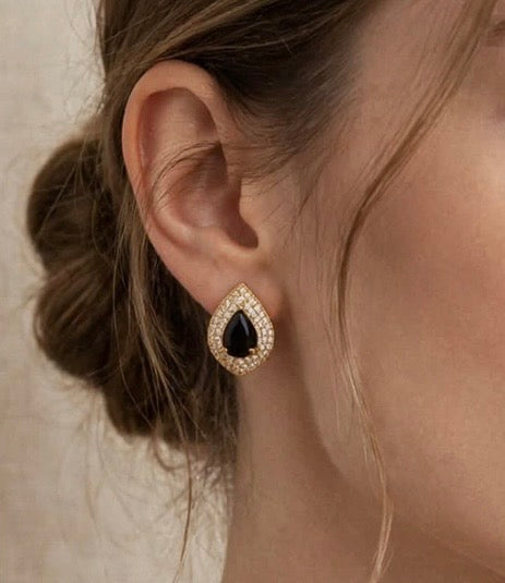 Black Royal Pendant & Earring Set
