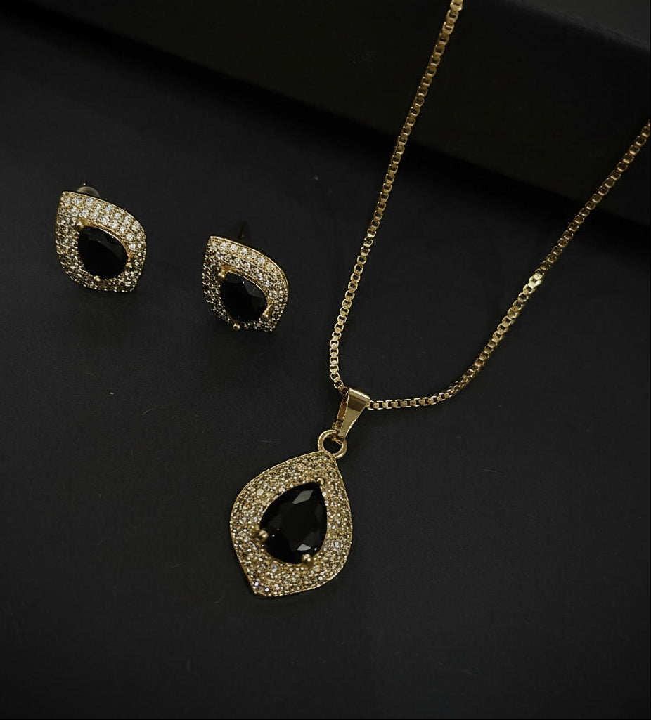 Black Royal Pendant & Earring Set